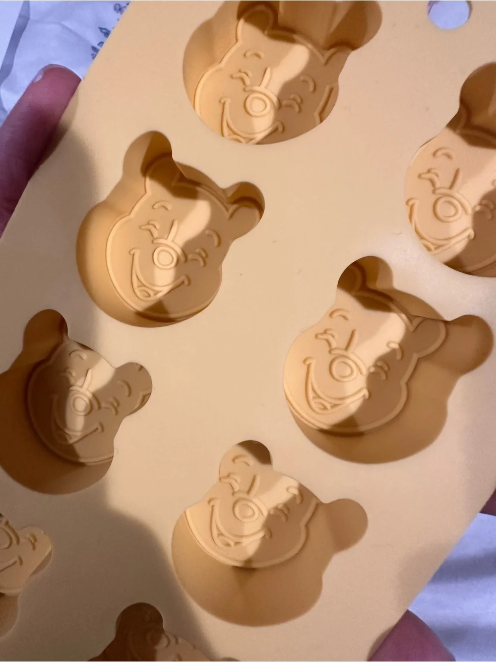 New Disney Winnie the Pooh Silicone Mold Tray - Yellow